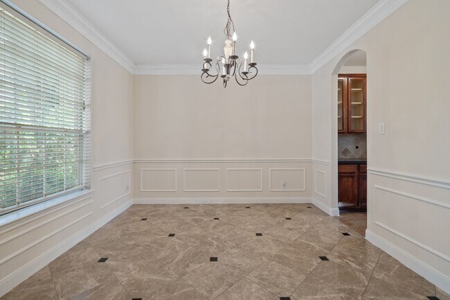 Photo - 6026 Briar Hill Ct