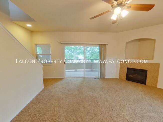 Photo - Fabulous Townhome in Iron Horse Villas! - ...