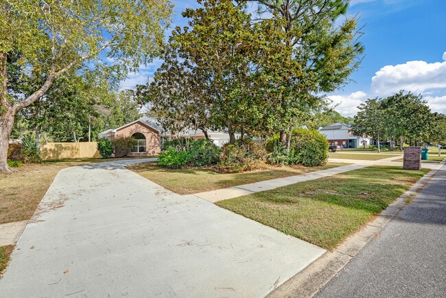 Photo - 114 Dana Pointe