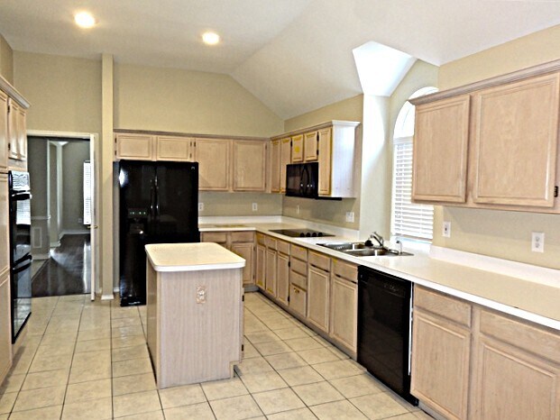 Photo - 729 Turnstone Dr