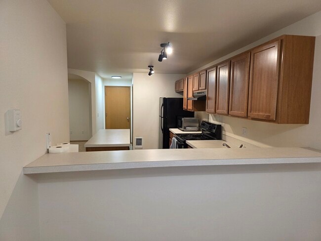 Photo - 2732 Hidden Springs Loop SE