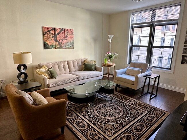 Photo - 1111 25th St NW Unit 407