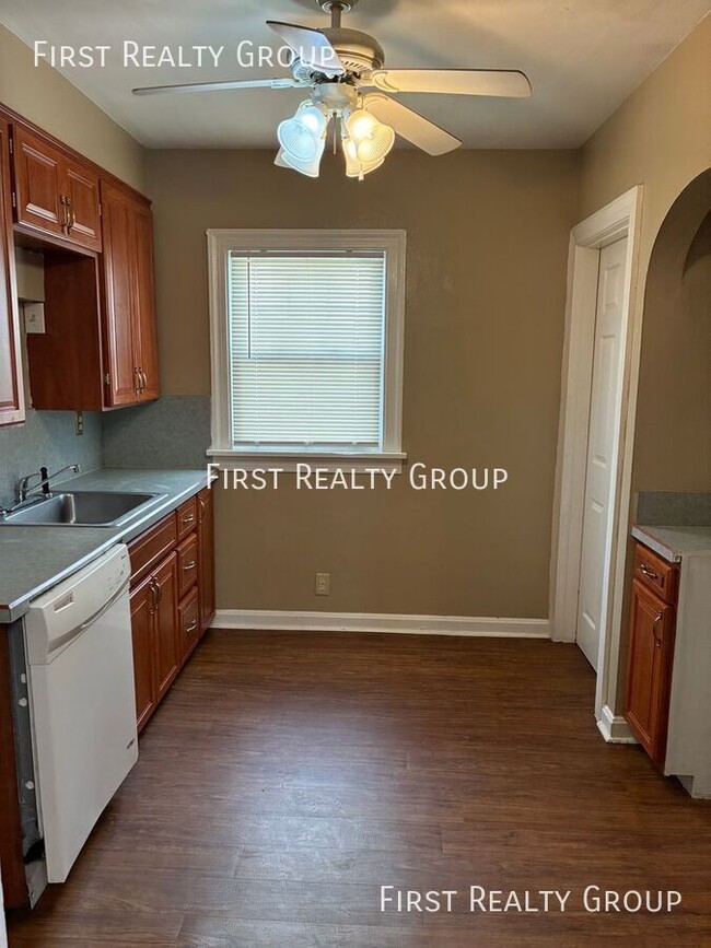 Photo - 2926 Catalpa Dr.