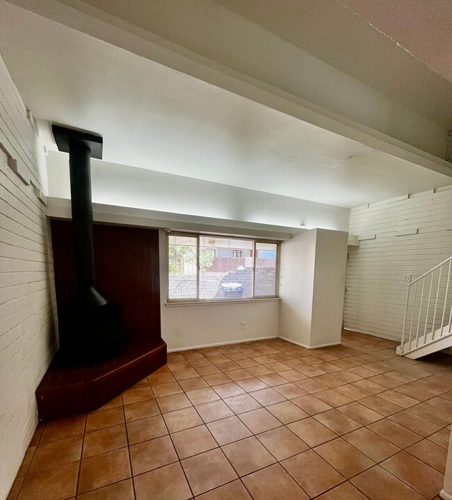 Photo - Bright 2 story 2br, 1b, 875sq. ft townhous... Unit B