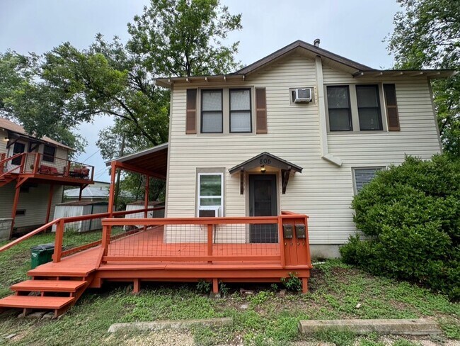 Photo - 805 E 47th St Unit #A