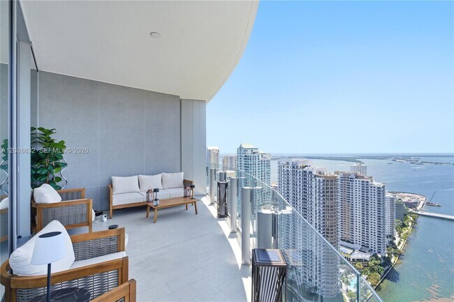 Building Photo - 300 Biscayne Blvd Way Unit 4007W