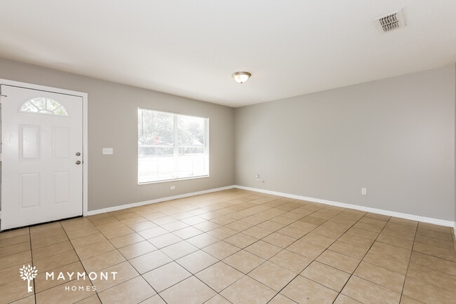 Photo - 8415 N 10th St