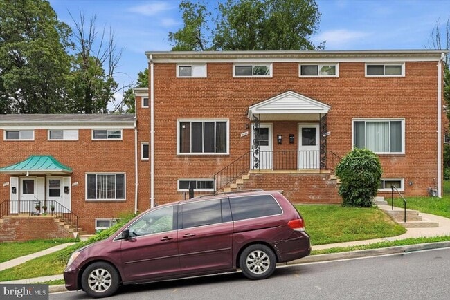 5024 8th Rd S