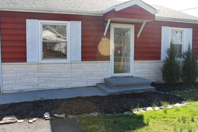 Photo - 704 N Barton St