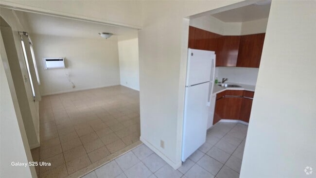 Building Photo - 368 W Fulton St Rental