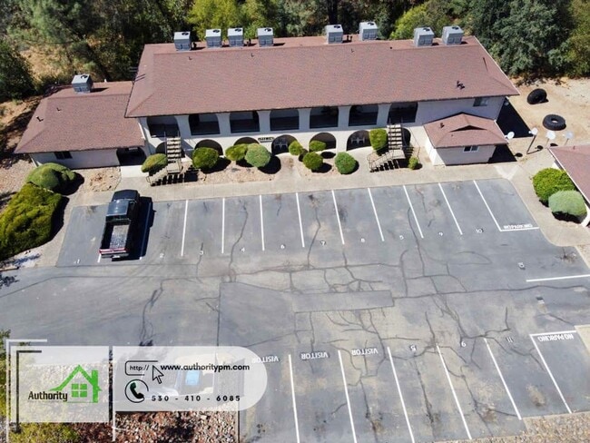 Photo - 300 Boulder Creek Dr, Redding, CA 96003
