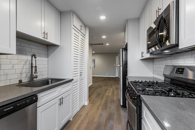 Photo - Altair Apartments