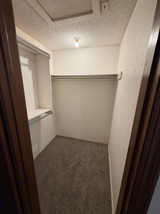 Photo - Duplex ready for rent!