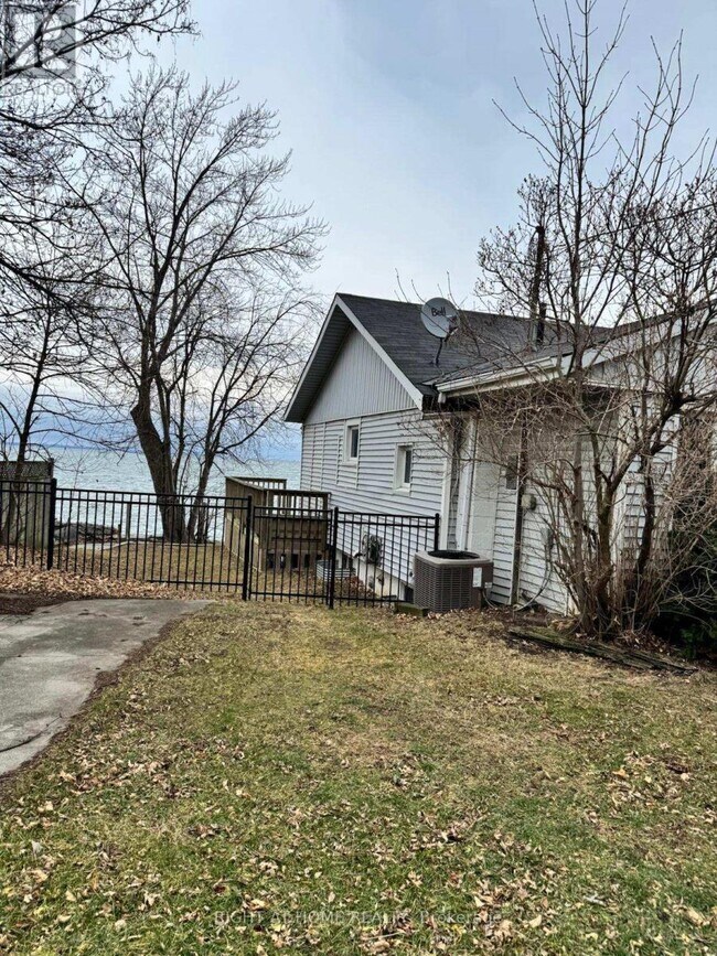 Photo - 18 1/2 LAKESHORE DRIVE