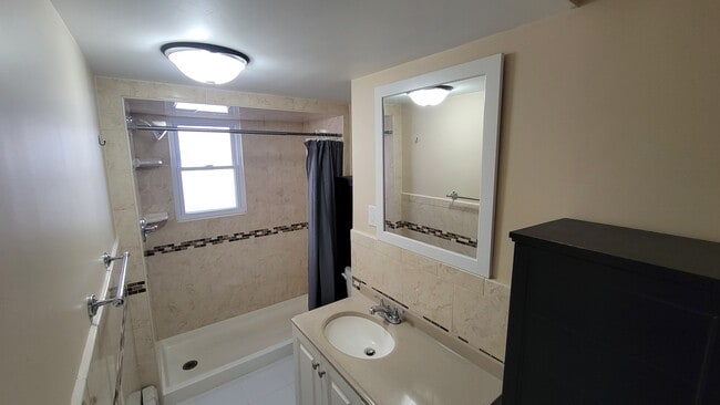 Photo - 4817 Aschoff Pl Unit 2