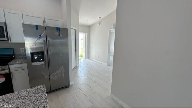 Photo - 606 SE 8th St