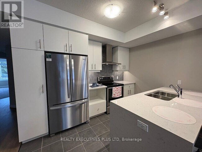 Photo - 38 Thatcher Dr