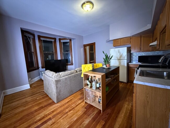 Photo - 133 Parker St Unidad 2