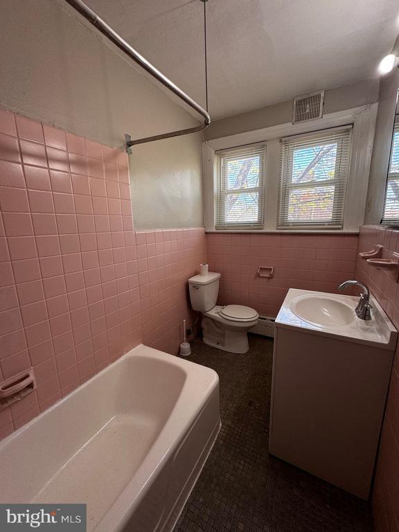 Photo - 314 E 22nd St