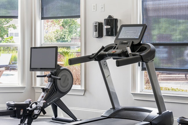 Centro de Fitness Este - Houston Villas East