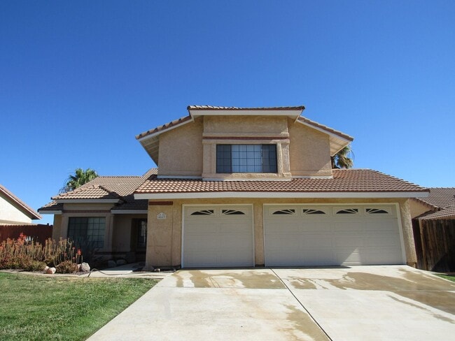 (APPLICATION PENDING) West Palmdale Home - (APPLICATION PENDING) West Palmdale Home