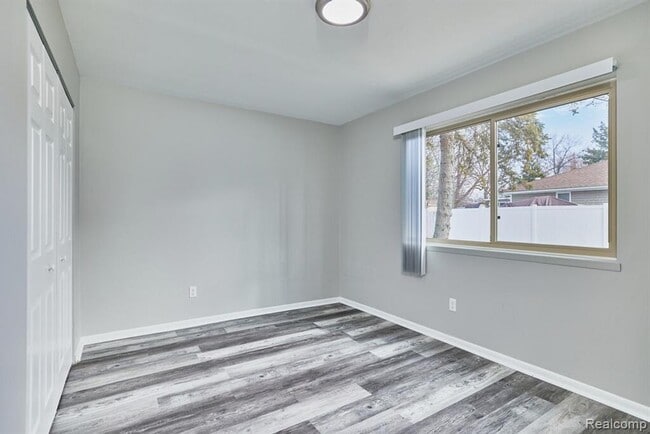 Photo - 1024 North Rd Unit 608
