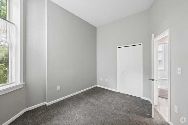 2BR, 1BA - 950SF - Second Bedroom