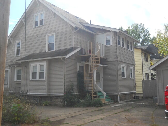 104 Burton Ave Unit 2
