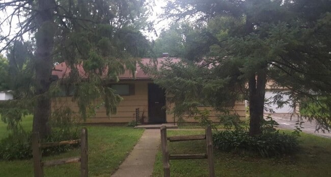 Photo - 1210 Blaine Dr House