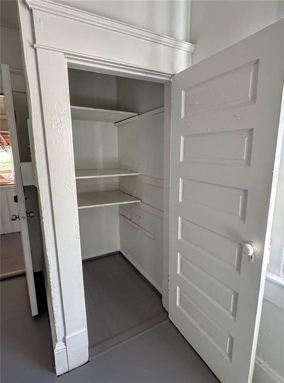 Photo - 3051 Wells St