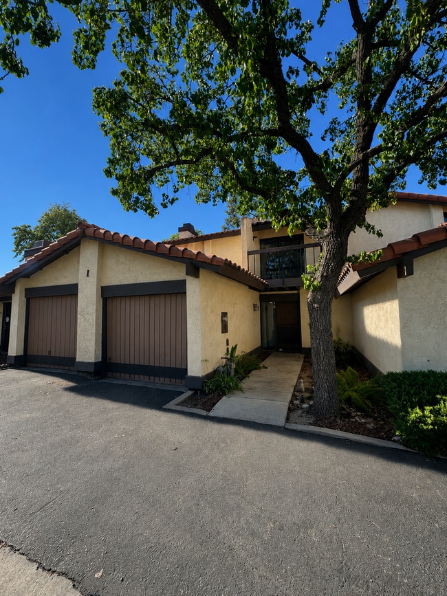 Photo - Beautiful Condo For Rent