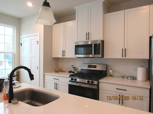 Photo - 155 Canterbury Way