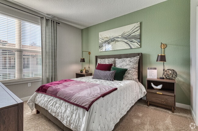 2HAB, 2BA - 1128SF