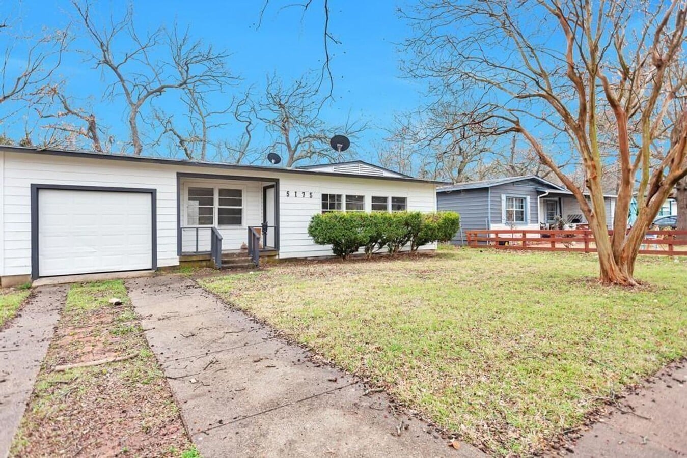 Photo - 5175 Cardiff St