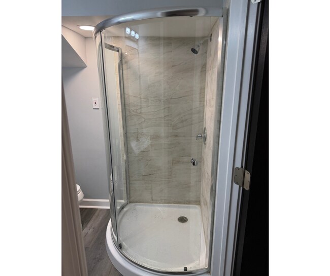 Photo - 3718 E Lombard St Unit BB AVAILABLE W/BATH $800