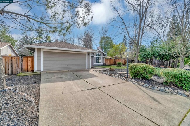 Photo - 1060 St Andrews Dr
