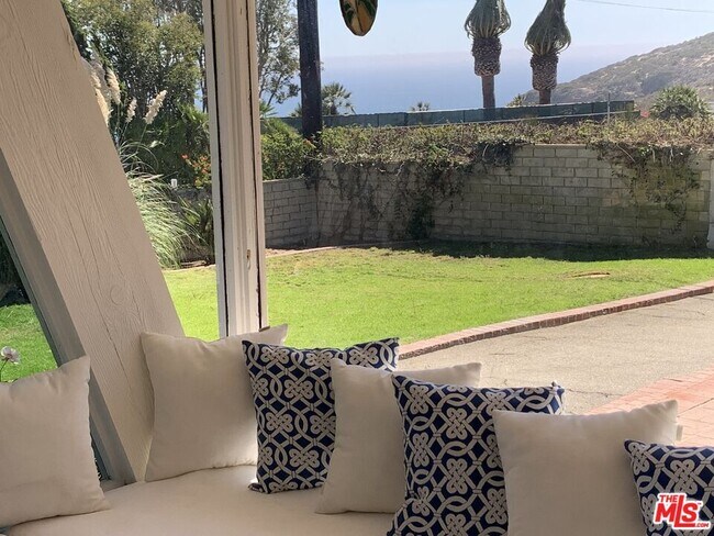 Photo - 29151 Cliffside Dr