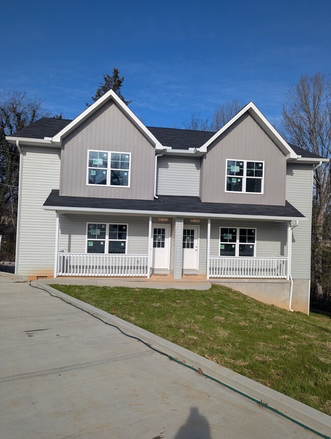 Building Photo - 9117 Cedarpark Ln NW