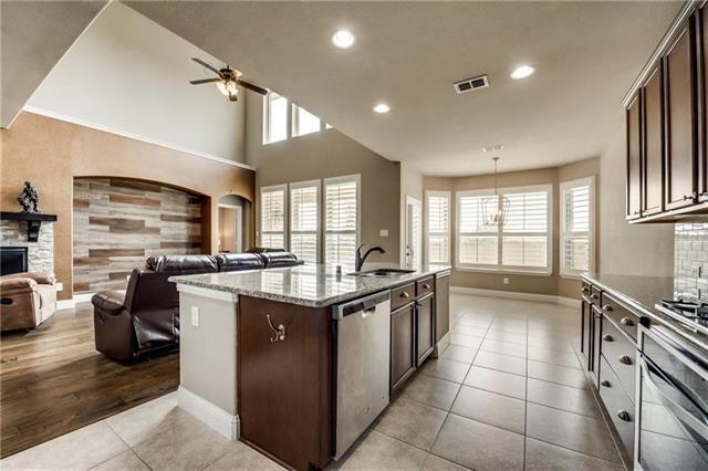Photo - 1025 Spring Falls Dr