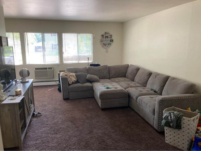 Photo - 1401 S Driscoll St Apartment Unit 302