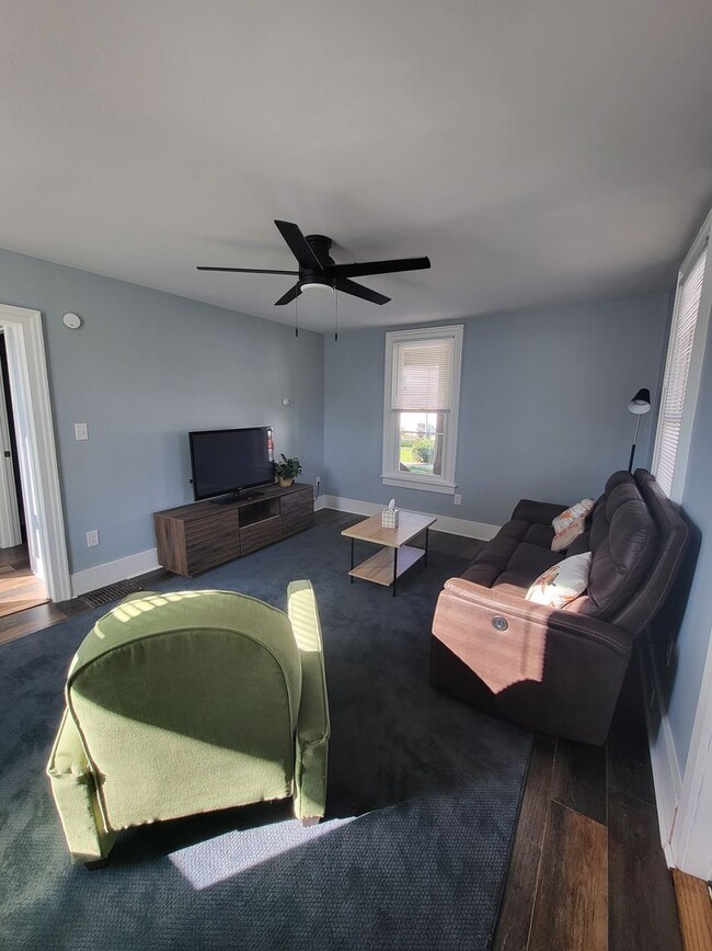 Photo - Fully Furnished Single Family Home In Akron