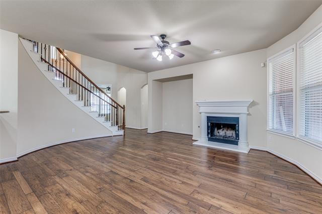 Photo - 11233 Seguin Dr