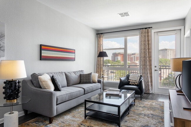 Photo - 20th Street Station