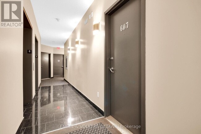 Photo - 134 York St Unit 607