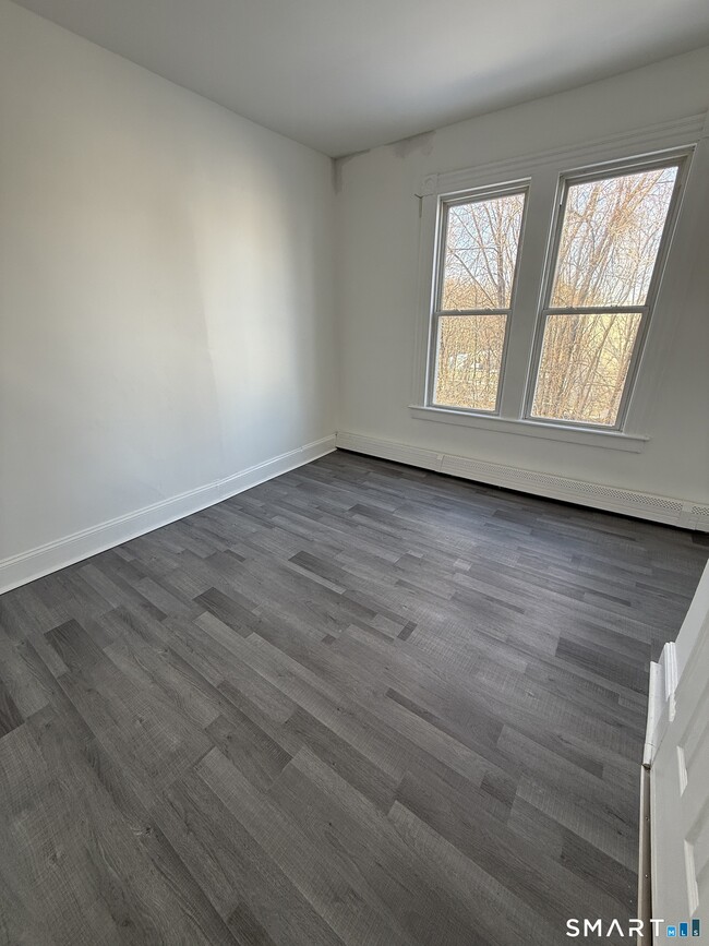 Photo - 64 Irion St Unit 2nd Floor