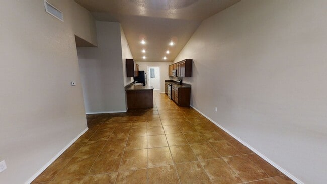 Photo - 1105 W 15th St Unit B