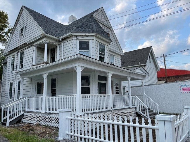 Building Photo - 507 Chenango St Unit 2 Rental