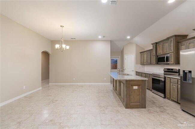 Photo - 22 Olympic St