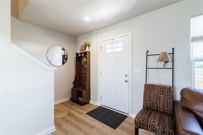 Photo - 294 Mildahn Rd