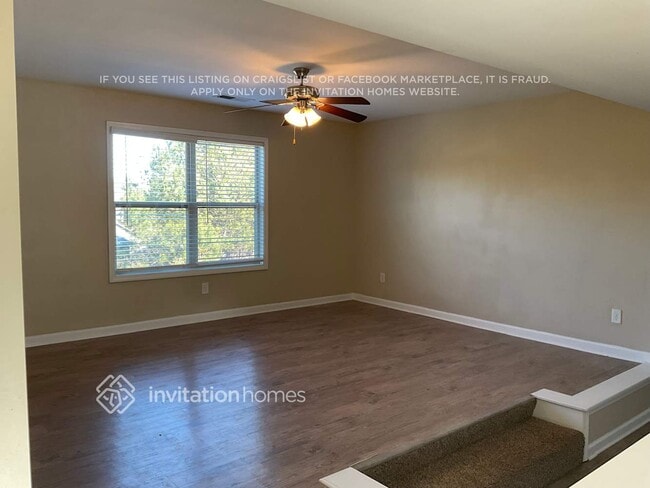 Photo - 1646 Rolling View Way SE